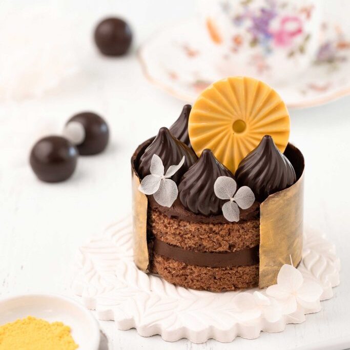 Golden Vegan Chocolate Mousse Cake